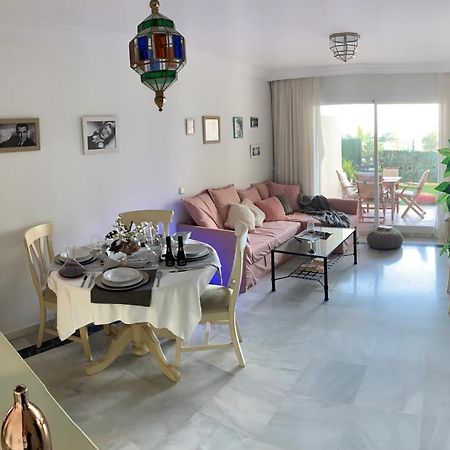 The Famous Home Μαρμπέλλα Εξωτερικό φωτογραφία